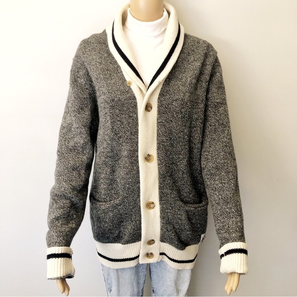 Vintage Peak Performance 100% Lambswool Oversized V Neck Knit Sweater Cardigan. - Picture 2 of 16
